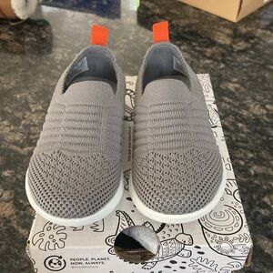 Size 5.5 Toddler Clark’s Slip Ons